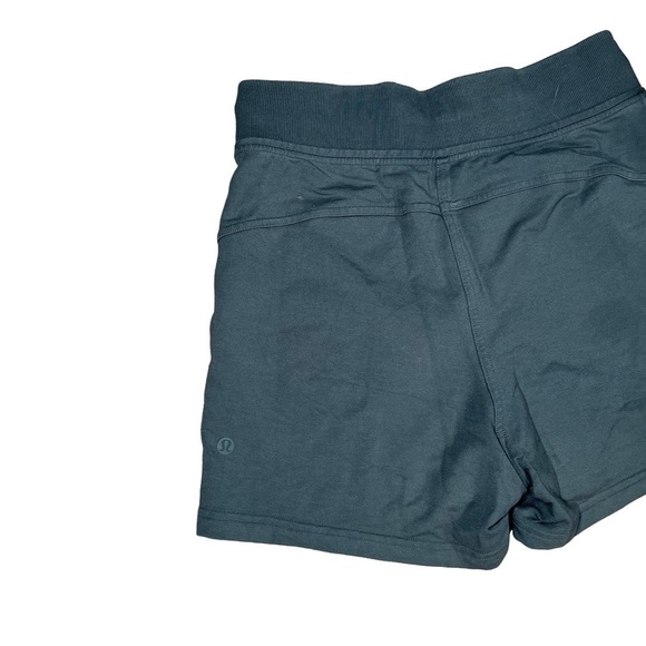 Lululemon Every Moment Short *3.5" - Picture 4 of 5